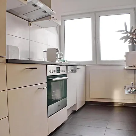 Modernes, Zentrales In Troisdorf, Region Koeln Bonn, 3 Etage, Maximal Fuer 4 Personen, Parkplatz & Netflix Inklusive *