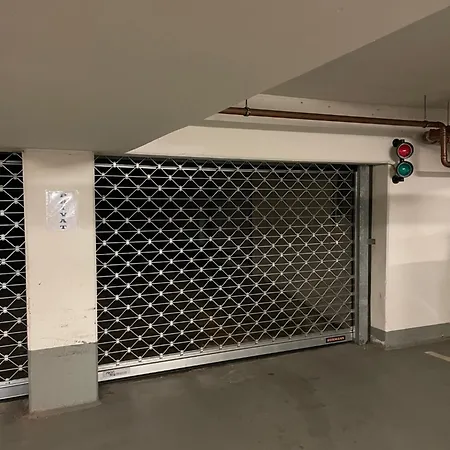 Modernes, Zentrales In Troisdorf, Region Koeln Bonn, 3 Etage, Maximal Fuer 4 Personen, Parkplatz & Netflix Inklusive * Troisdorf