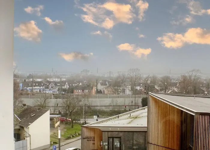 Modernes, Zentrales In Troisdorf, Region Koeln Bonn, 3 Etage, Maximal Fuer 4 Personen, Parkplatz & Netflix Inklusive Διαμέρισμα