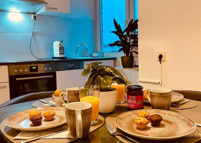 Modernes, Zentrales In Troisdorf, Region Koeln Bonn, 3 Etage, Maximal Fuer 4 Personen, Parkplatz & Netflix Inklusive