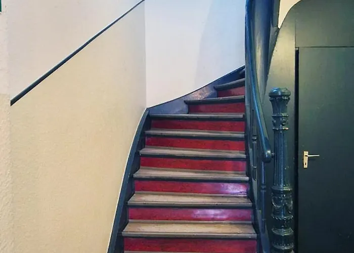 Διαμέρισμα Modernes, Zentrales In Troisdorf, Region Koeln Bonn, 3 Etage, Maximal Fuer 4 Personen, Parkplatz & Netflix Inklusive